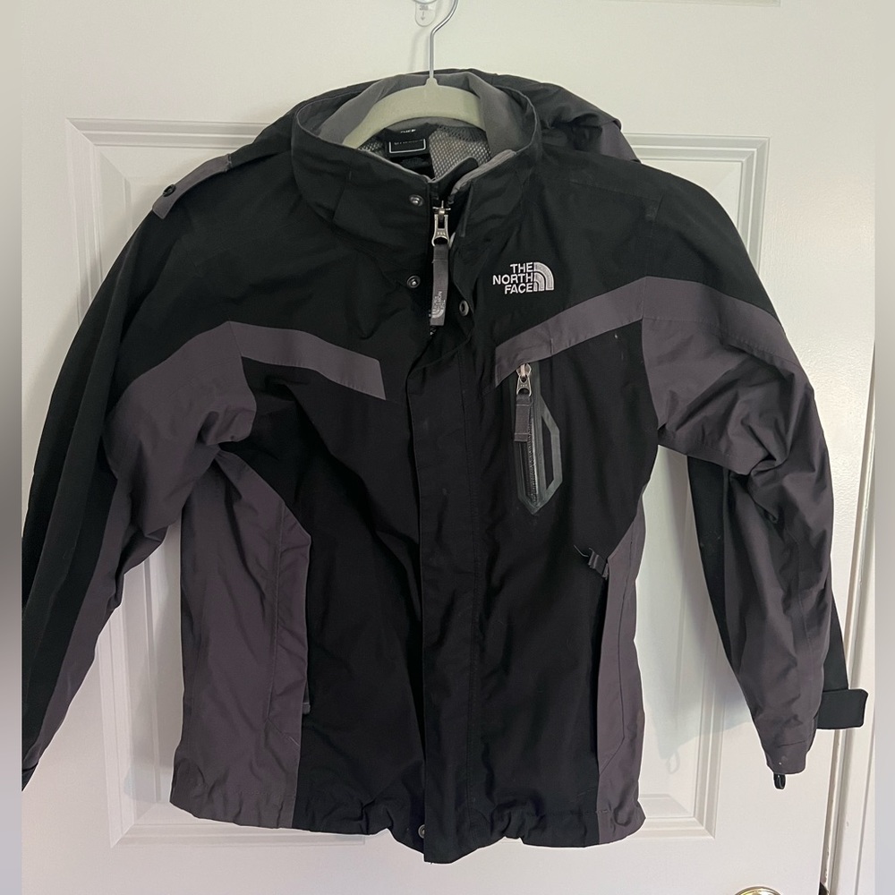 North Face Boys size Small 7/8 Black and Gray HyVent Jacket and Shell